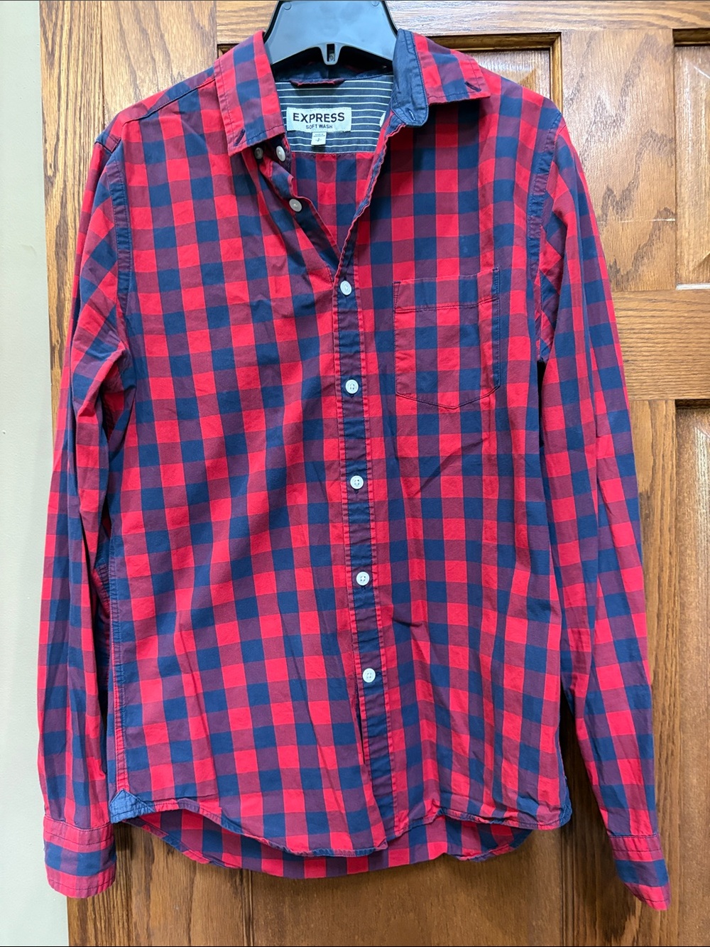 Express Red and Navy Check Button-Down Shirt Size Small